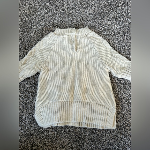 Baby Girl GAP Ivory Cable Knit Sweater Size 0-3 Months NWOT - Picture 3 of 3